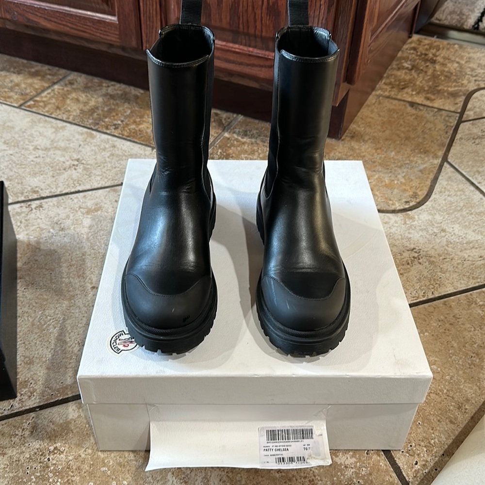 Moncler boot